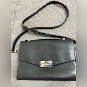 Michael Kors Hendricks Leather Crossbody bag